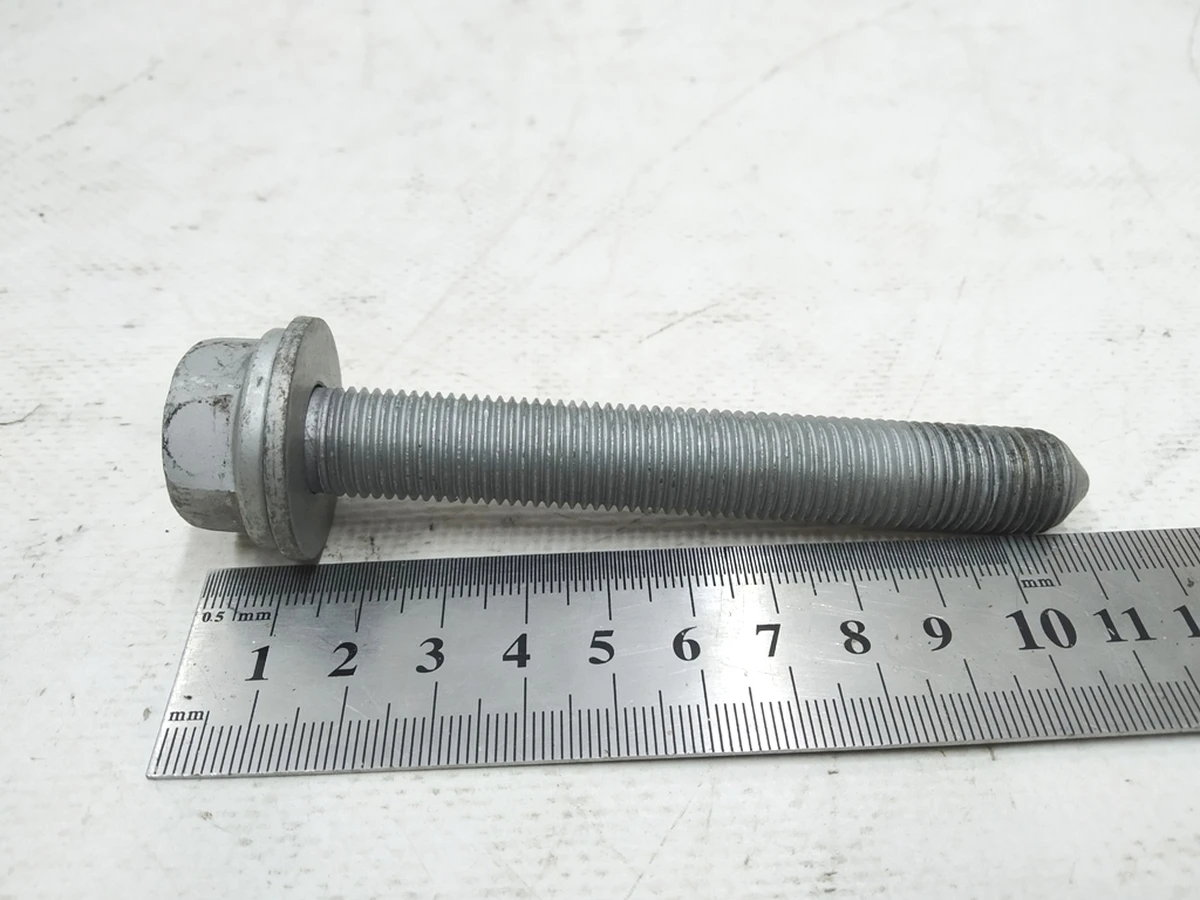 Болт с шестигранной головкой с шайбой М14Х1,5Х100-S22 Audi E-tron N91236301