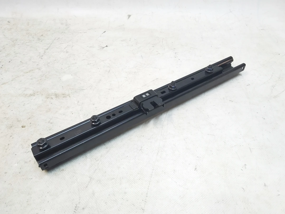 Салазка пасажирського сидіння права Tesla model S, model S REST, model X 1132306