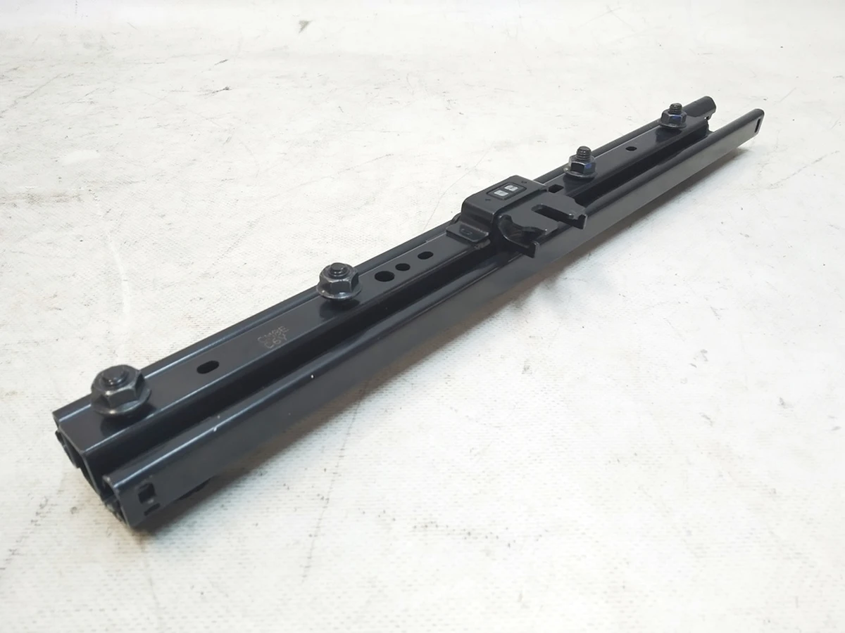 Салазка пасажирського сидіння права Tesla model S, model S REST, model X 1132306