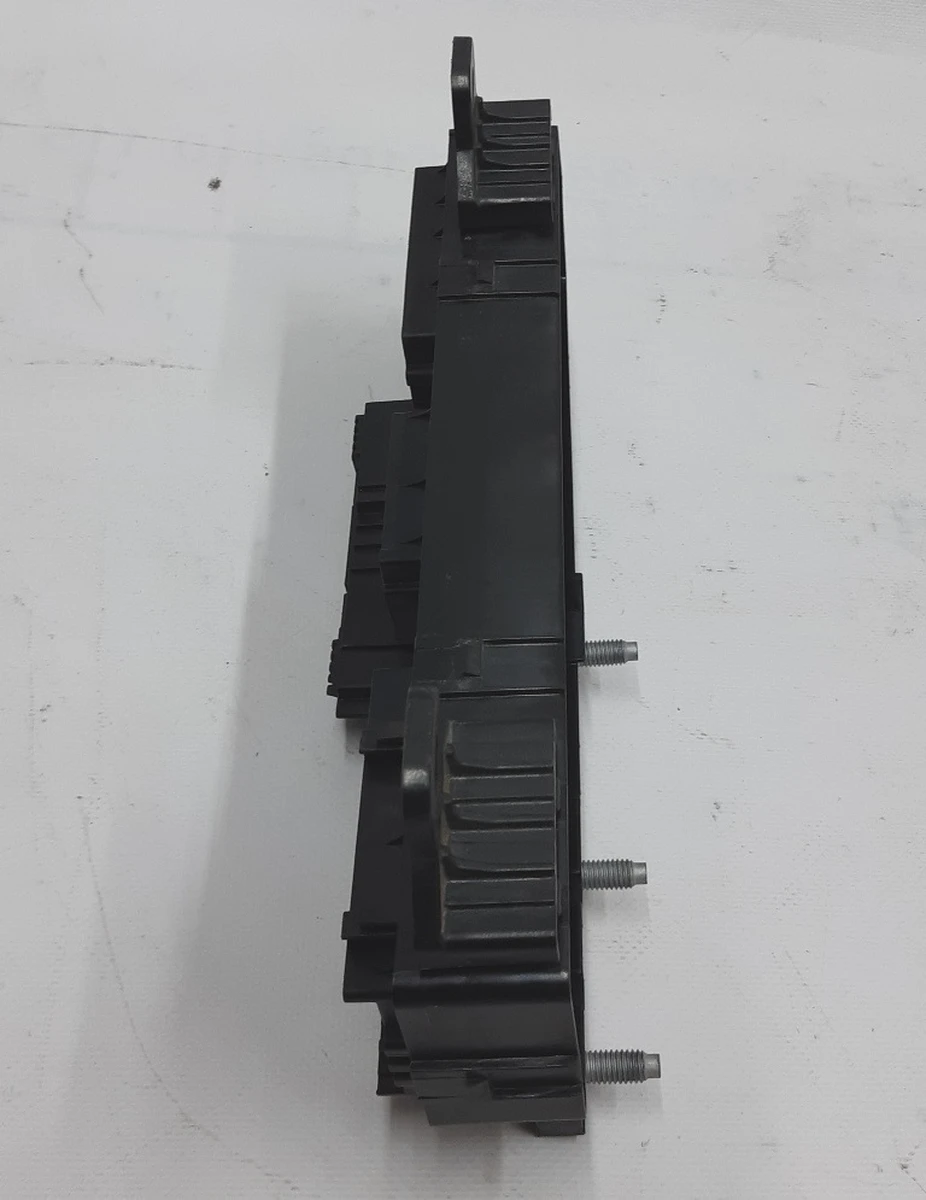 2 Корпус запобіжного блоку EFUSE Tesla model X S REST 1094405-00-F