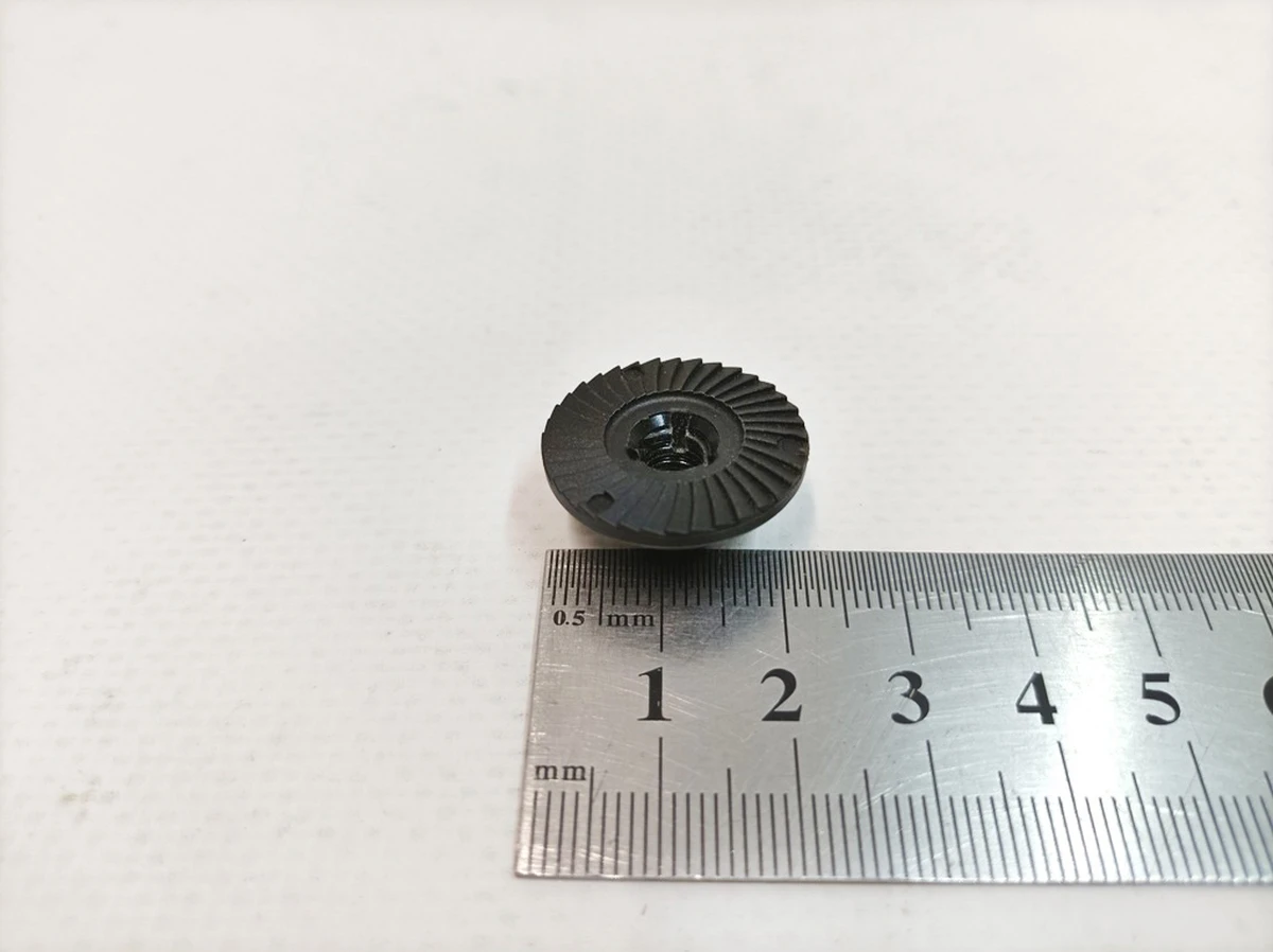 Plastic nut T6 Porsche Taycan PAF008768