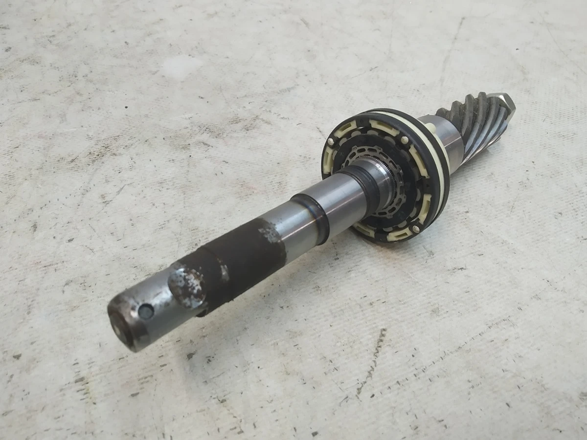 1 Черв'ячний вал рульової рейки з датчиком обертів Tesla Model 3, Model Y 1044831 1044832