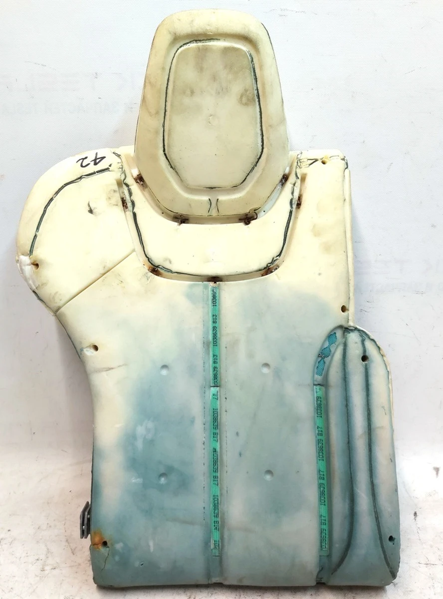 2 Спинка сидіння 2-го ряду одинарного без обшивки Tesla model S, model S REST 1030480-01-B