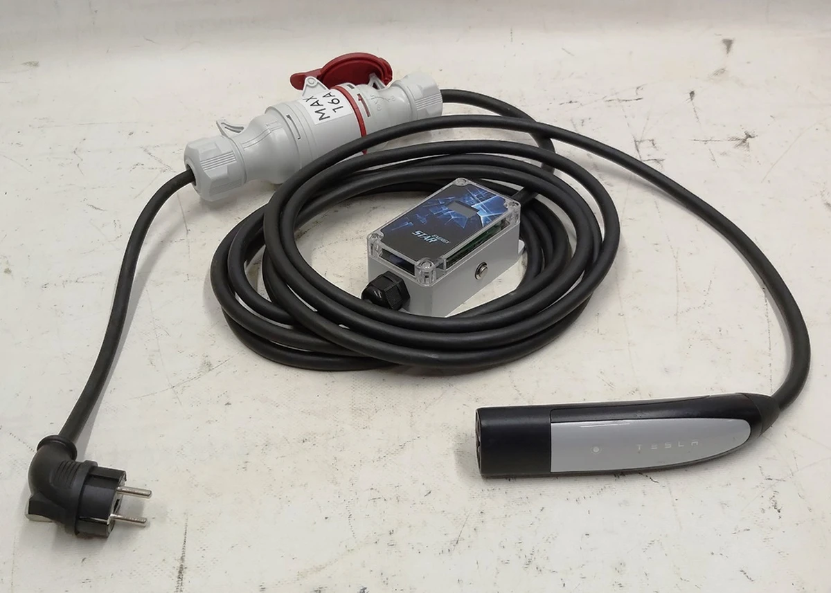 1 Universal mobile charger 32A SMART MINI ENERGY STAR