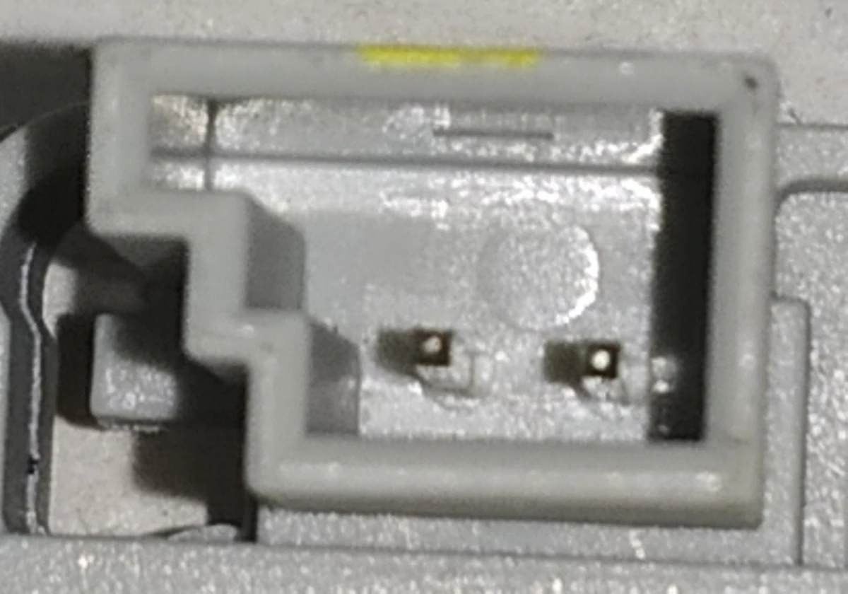 13 Датчик темепературы VALEO климатической установки (печки) салона Tesla model 3 1107675-00-A