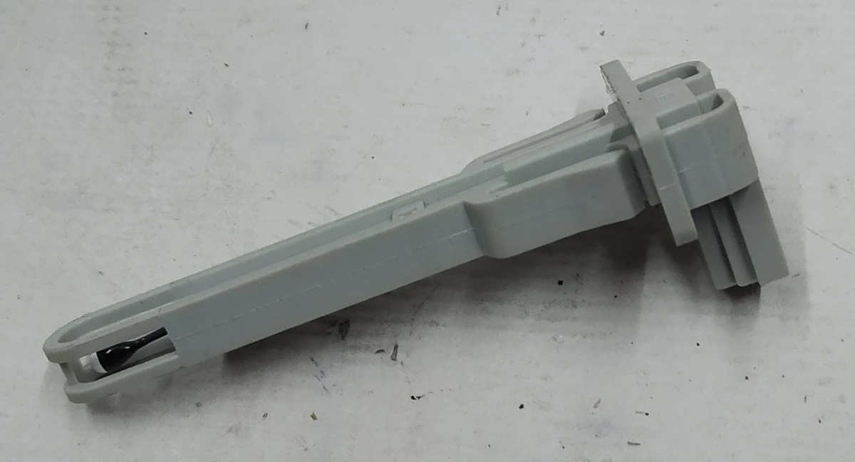 13 Датчик темепературы VALEO климатической установки (печки) салона Tesla model 3 1107675-00-A