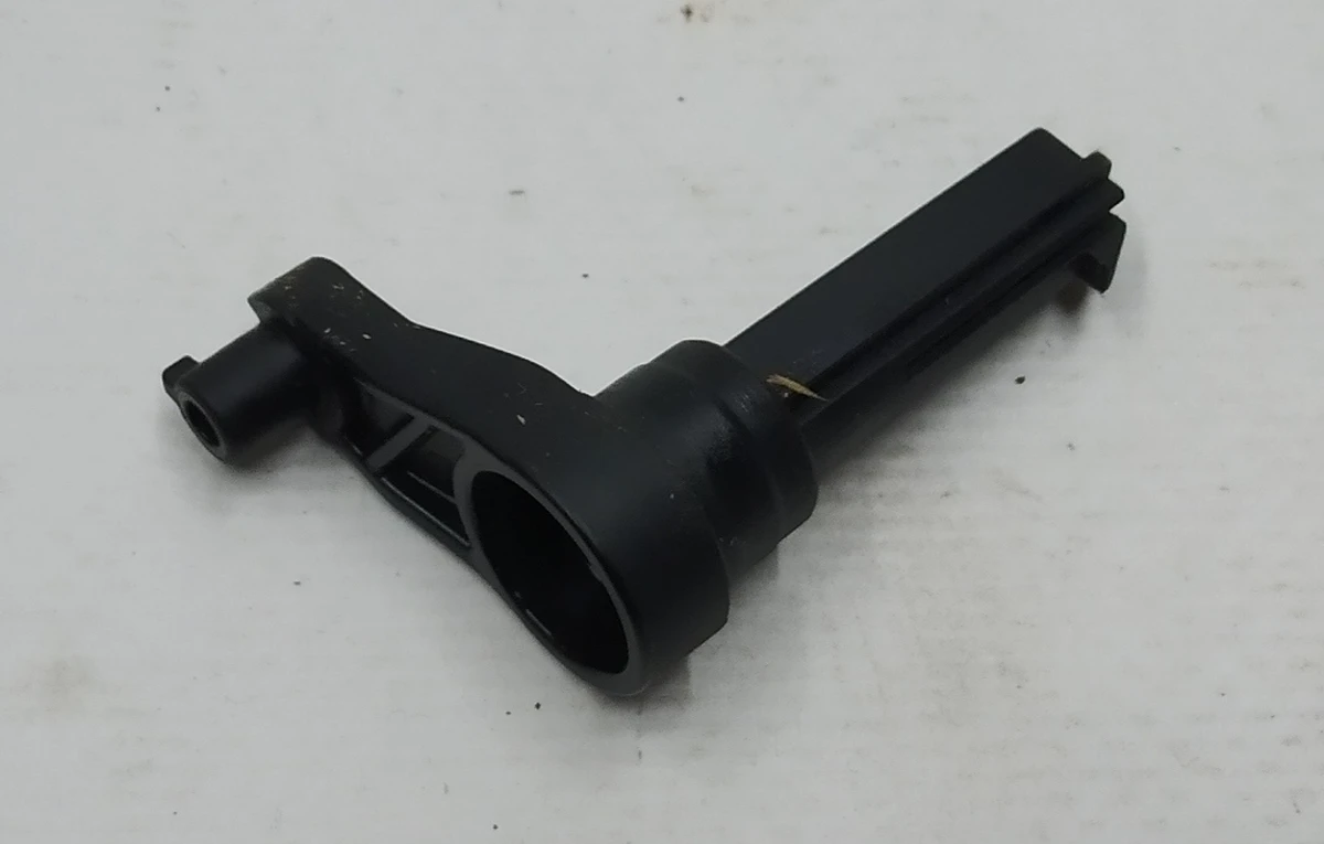 6 Рычаг механизма регулировки положения заслонок климатической установки (печки) салона Tesla model 3 1099999-00-H