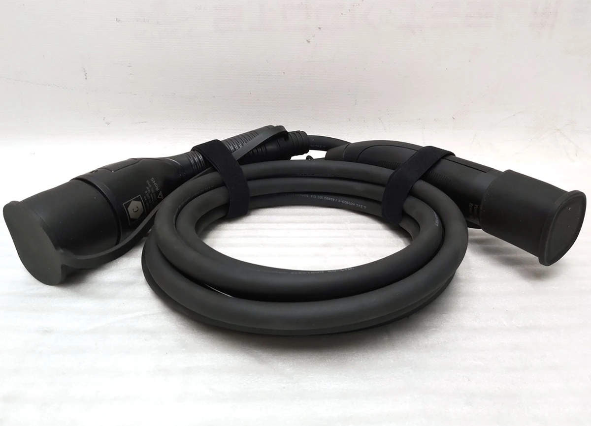 1 Кабель-удлиннитель зарядного устройства универсальный EV Type2 4U 1фаза 32A 7kW 4m Type2 Tesla all models EV charger4U