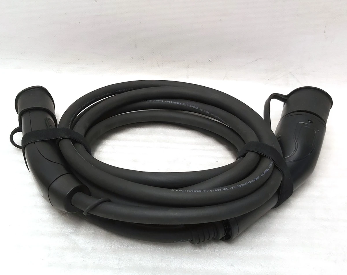 1 Кабель-удлиннитель зарядного устройства универсальный EV Type2 4U 1фаза 32A 7kW 5m Type2 Tesla all models EV charger4U