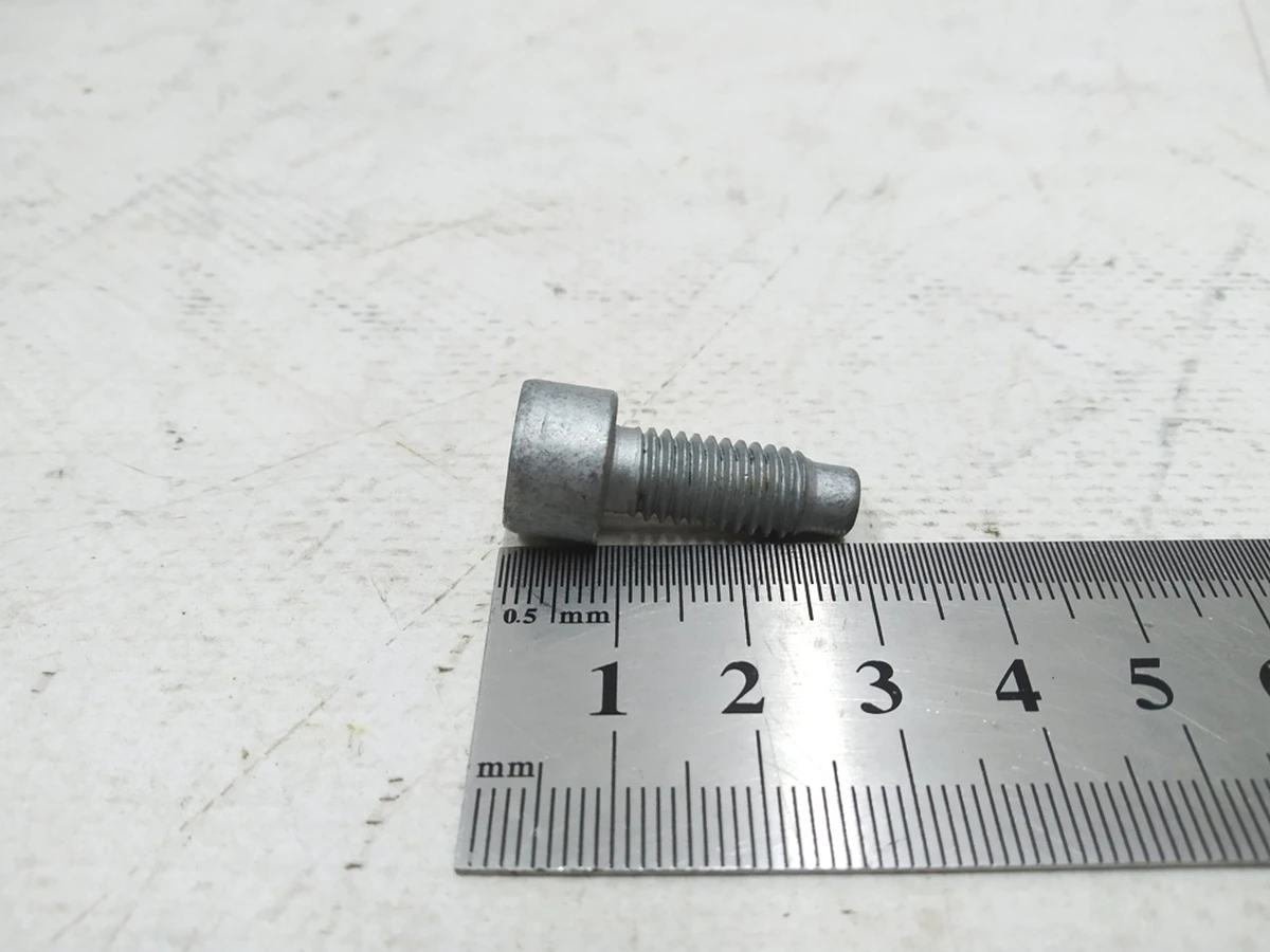 Винт с цилиндрической головкой с внутренним шестигранником М8Х20 Audi E-tron WHT003307