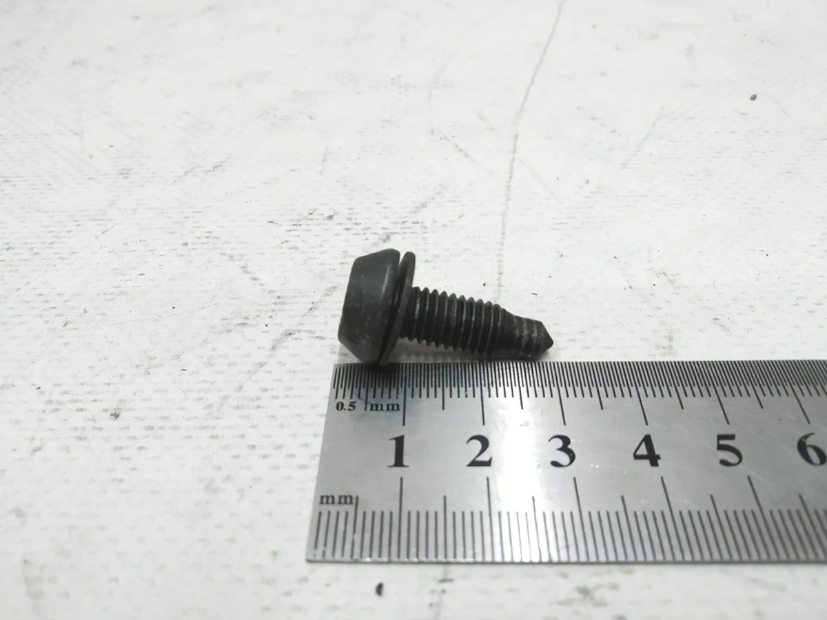 Гвинт із циліндричною округленою головкою Torx із шайбою Audi E-tron WHT003497