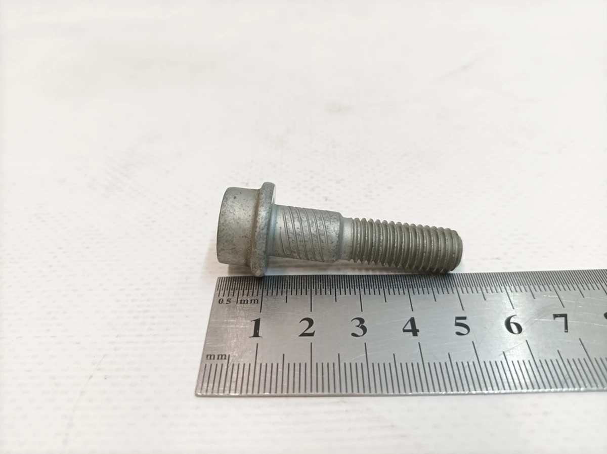 Pan head screw with shoulder and internal socket M10X1.5X40 Porsche Taycan WHT005378