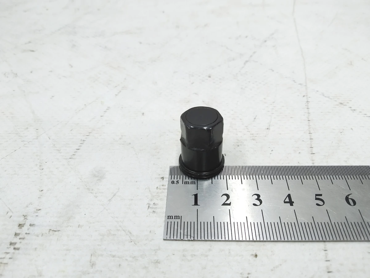 Гайка колпачковая приварной шпильки M8 Audi E-tron WHT006925