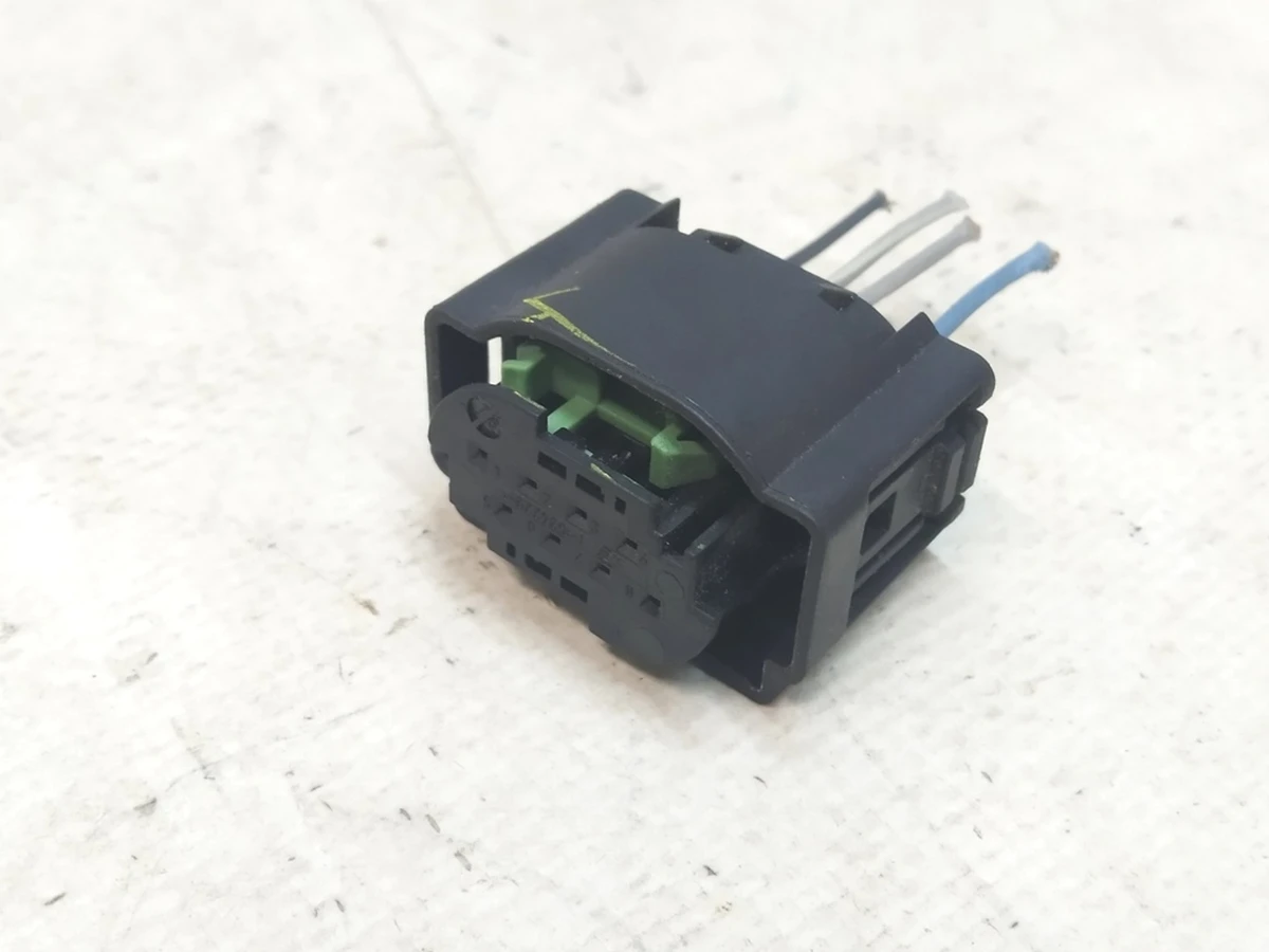 Роз'єм радара 7 pin Tesla model S REST, model X, model 3, model Y 1567961-00-A