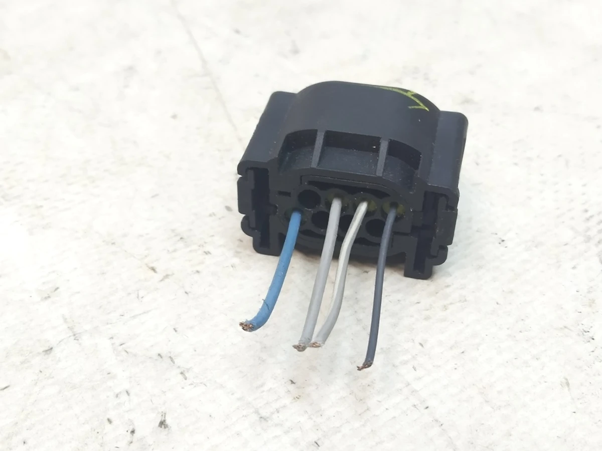 Роз'єм радара 7 pin Tesla model S REST, model X, model 3, model Y 1567961-00-A