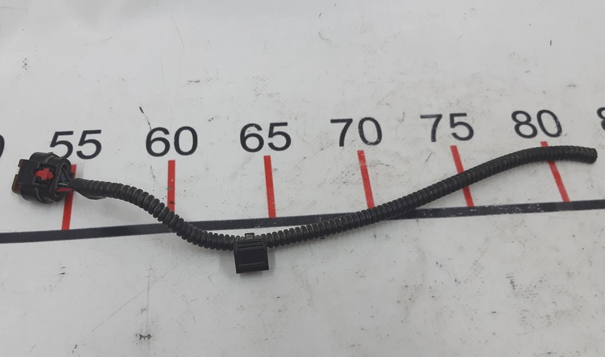 Electrical wiring connector main front Tesla model X 2572447-00-B